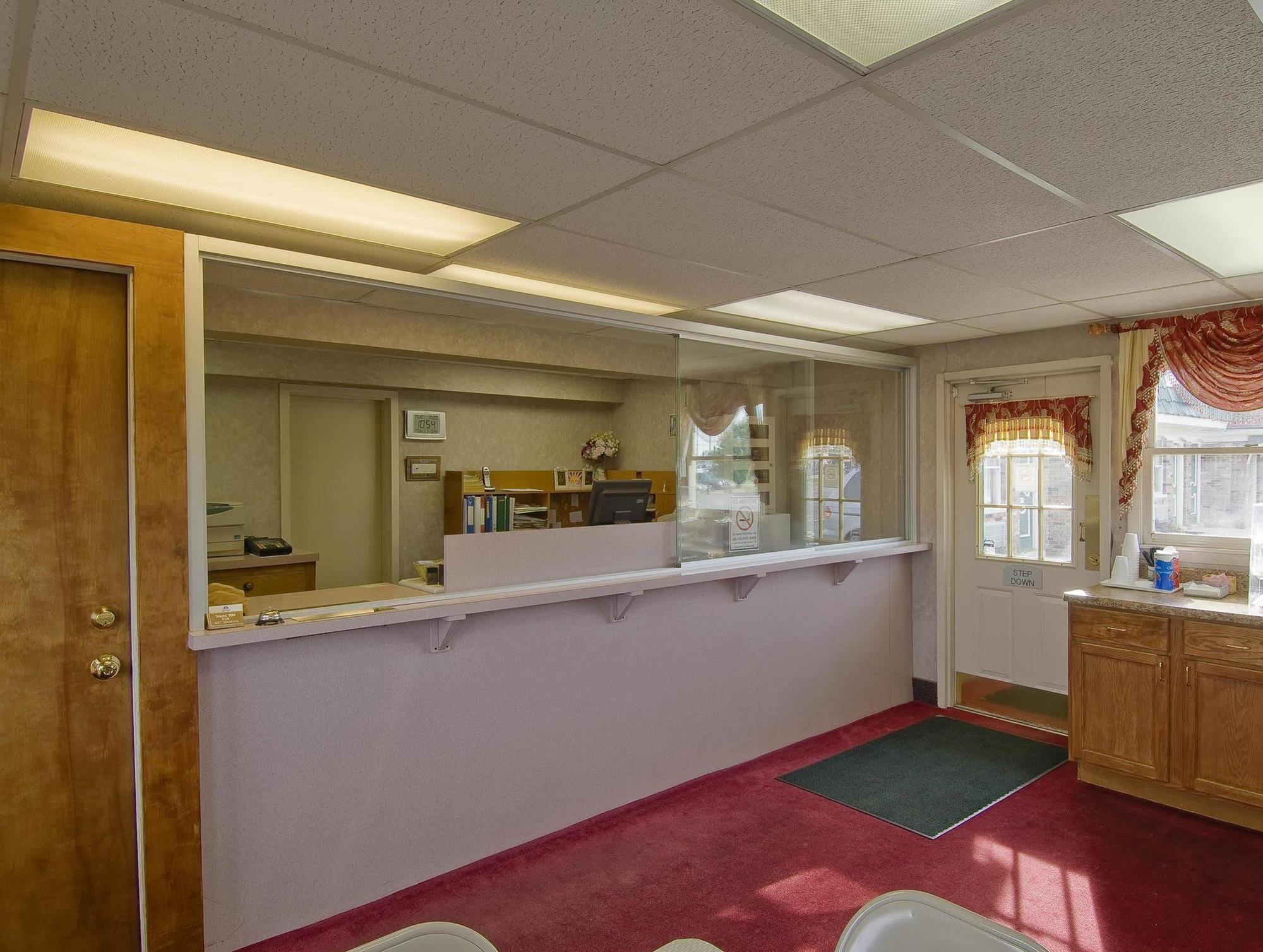 Americas Best Value Inn מריון מראה חיצוני תמונה